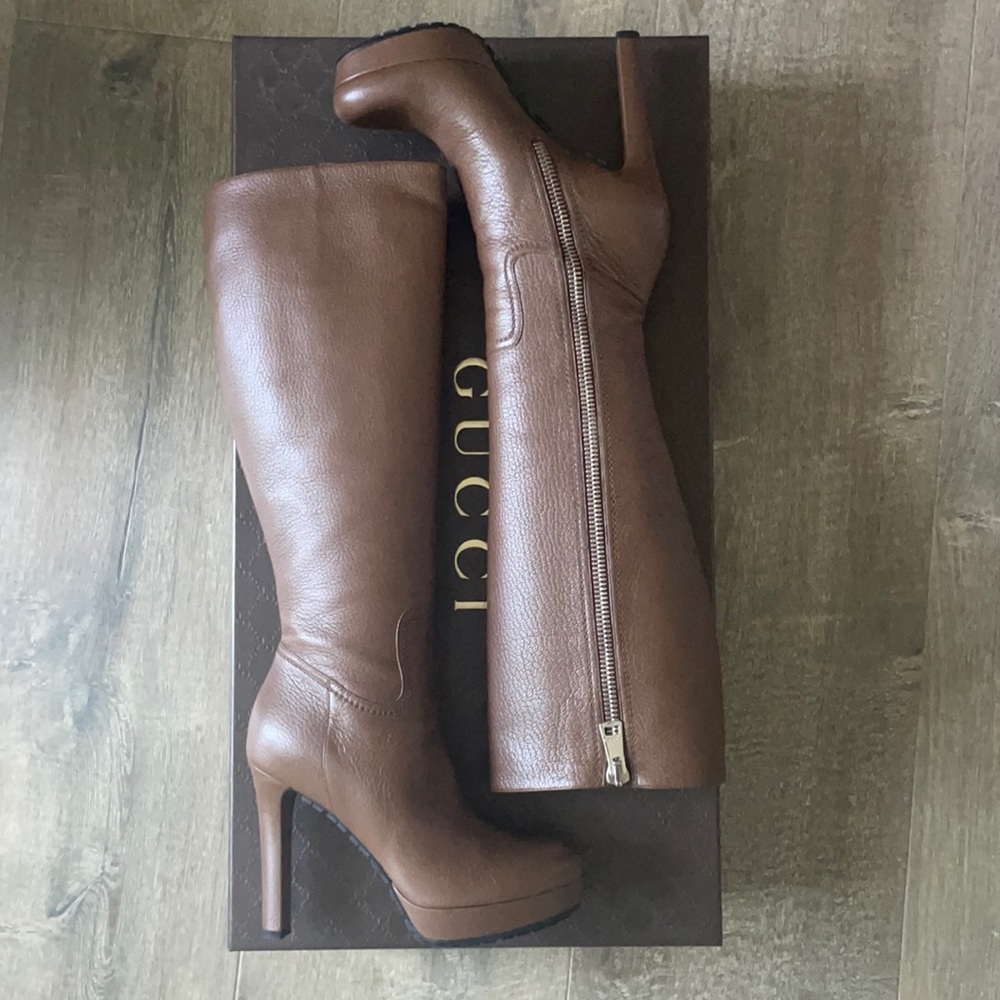 BNIB Gucci boots